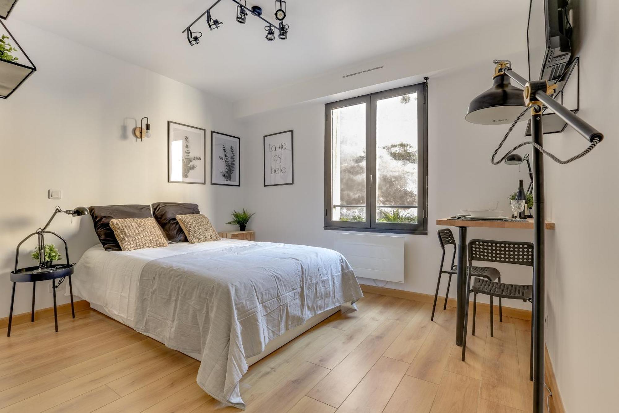 Suites Independantes Toutes Equipees Leopold Ou Carnot Nancy Pokoj fotografie